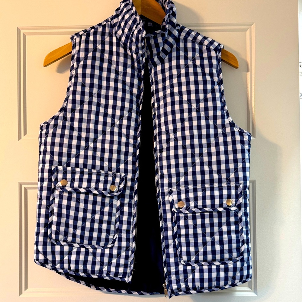 Dee Elle blue & white checkered vest, medium